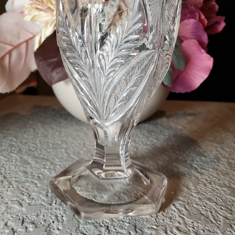 Vintage Clear Crystal Floral Tulip Vase